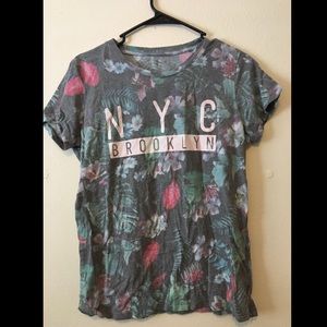 Short sleeve floral NYC shirt